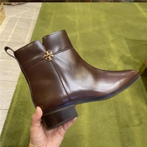 TORY BURCH Everly Ankle Boots Gold Logo Brown Leather Side Zip US 7 $438 - Picture 1 of 13